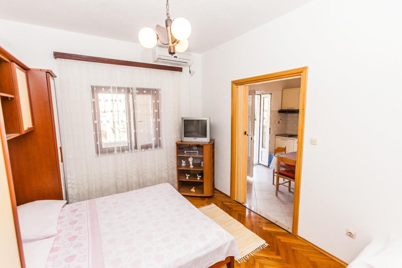 Sea View Apartment Sumartin Exterior photo